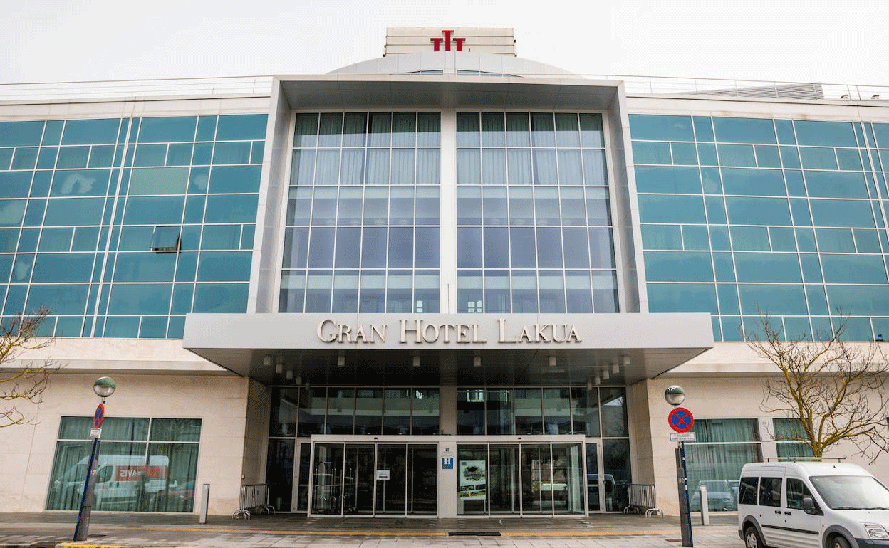 2002. Gran Hotel Lakua, cinco estrellas en Vitoria